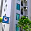 RQ Bangkok Sukhumvit 107 by Collection O