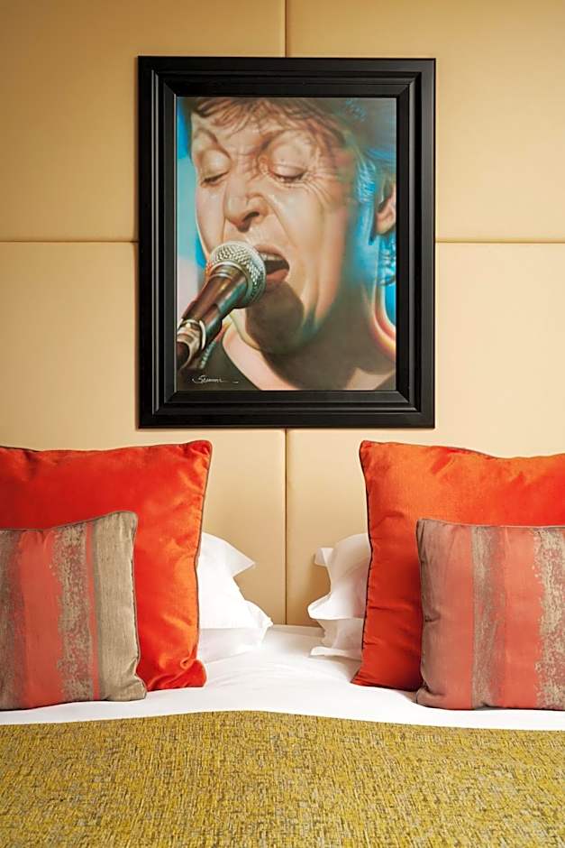 Hard Days Night Hotel