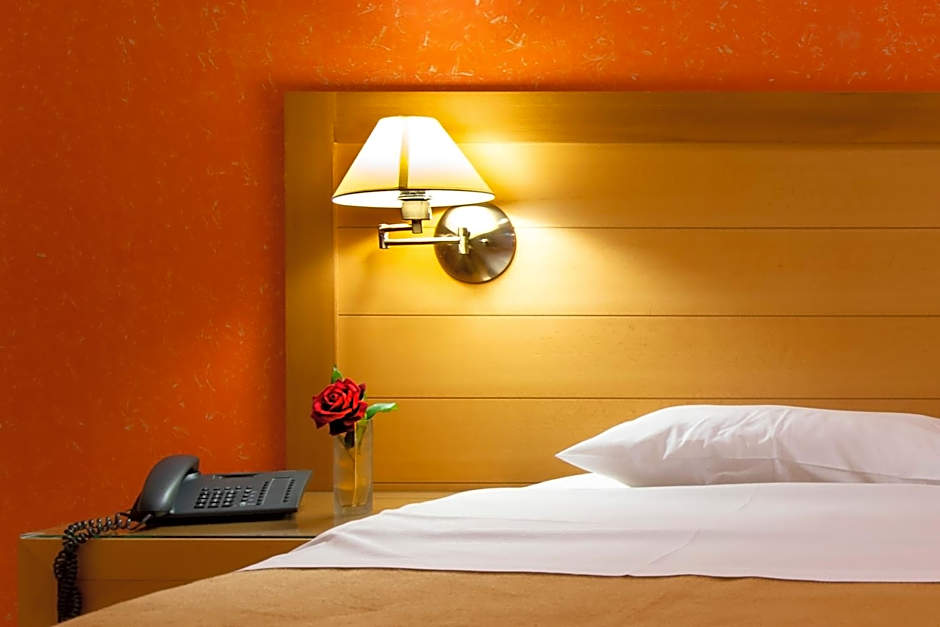 Avra Hotel
