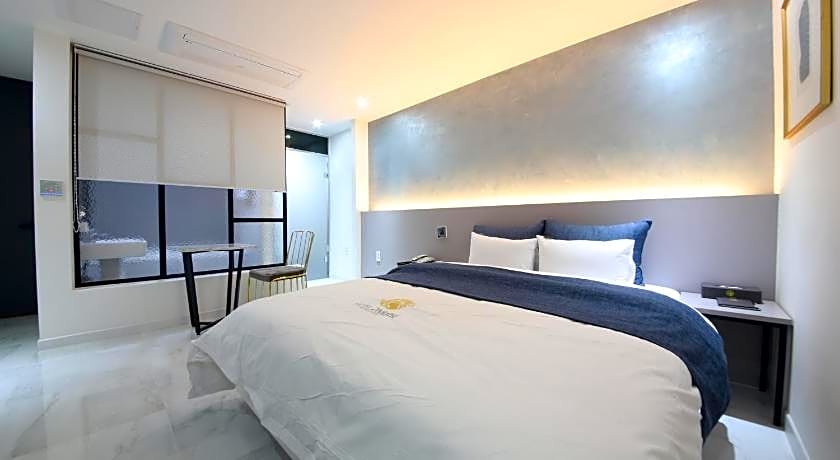 Two Nights Business Hotel