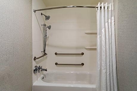 KING MOBILITY ACCESSIBLE TUB NONSMOKING
