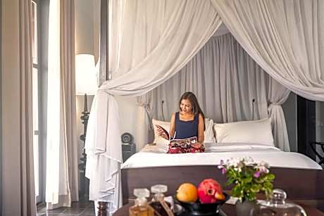 Heritage Suite with King Bed