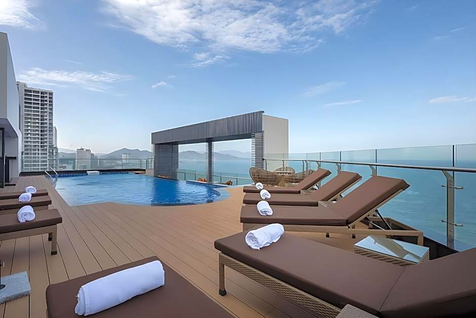 Comodo Nha Trang Hotel