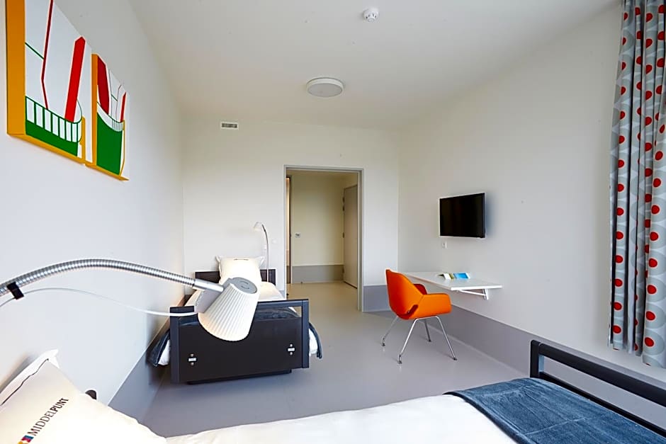 Hotel Middelpunt - Gratis Parking - Ontbijt inbegrepen!