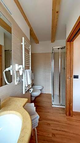 Comfort Quadruple Room