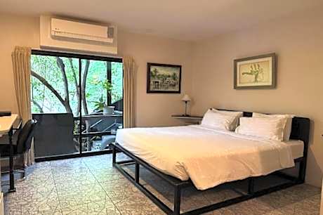 Silp-Pa Phra Nakhon Si Ayutthaya Hotel