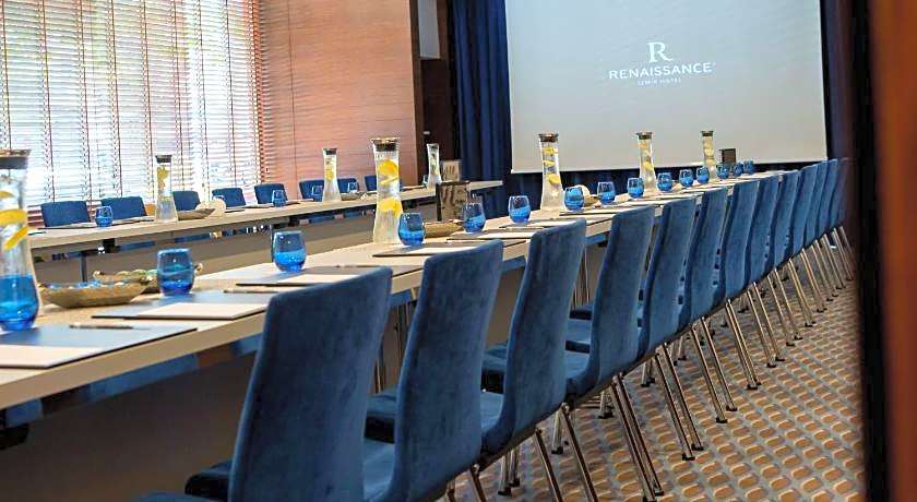 Renaissance by Marriott Izmir Hotel