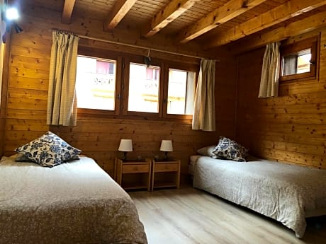Twin/Double room with Private Bathroom