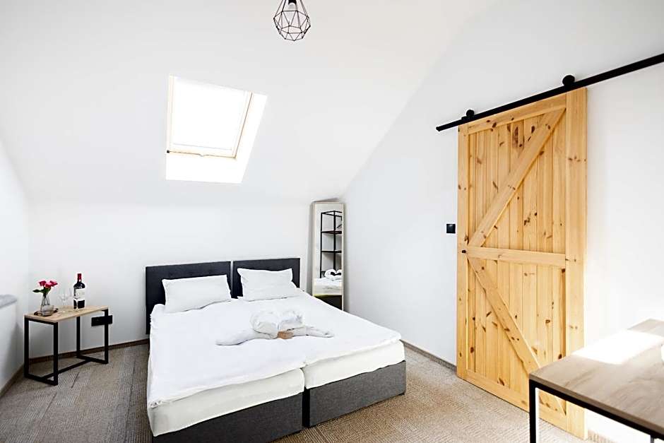 Folwark Matecznik - Spichlerz