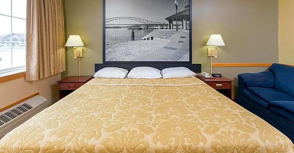 Western Inn & Suites