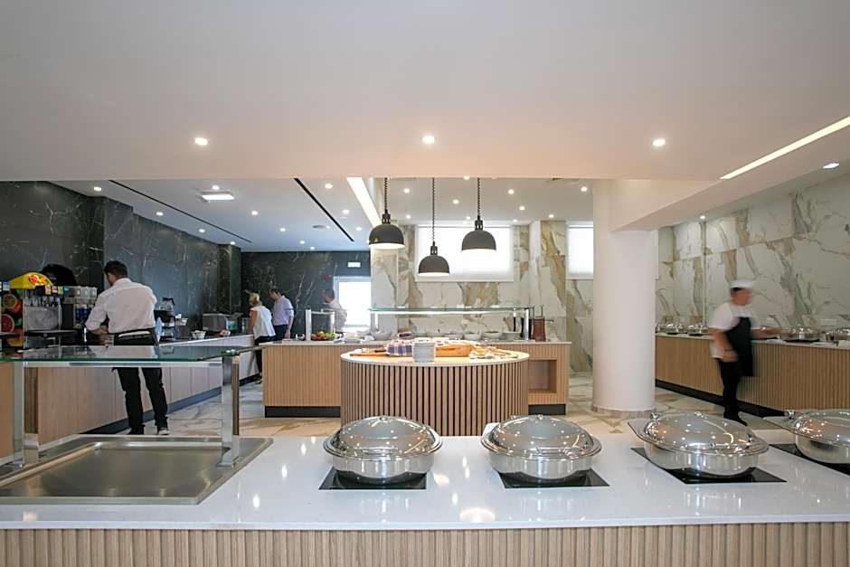 Papouis Protaras Hotel