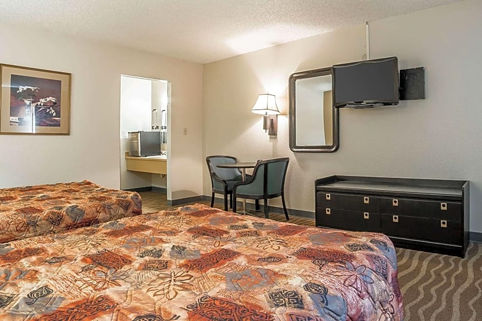 Rodeway Inn Cheyenne East