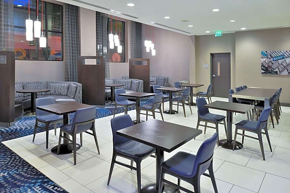 Courtyard by Marriott Wilmington Downtown/Historic District