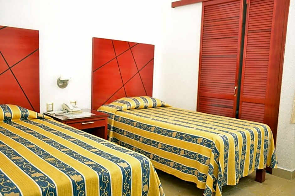 Hotel Paradise Inn