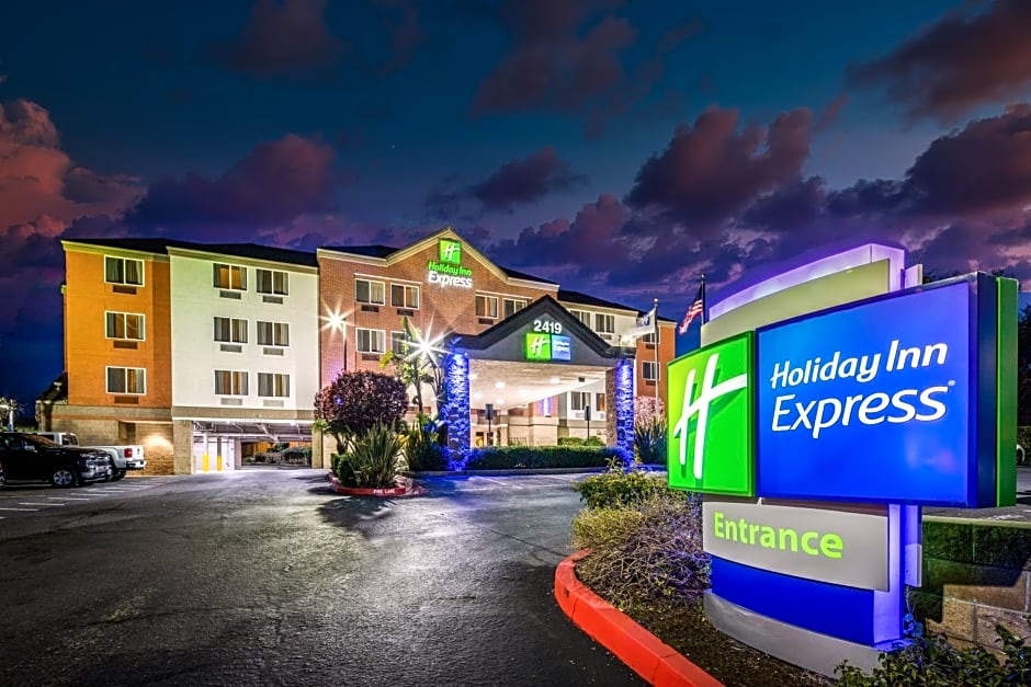 Holiday Inn Express Castro Valley