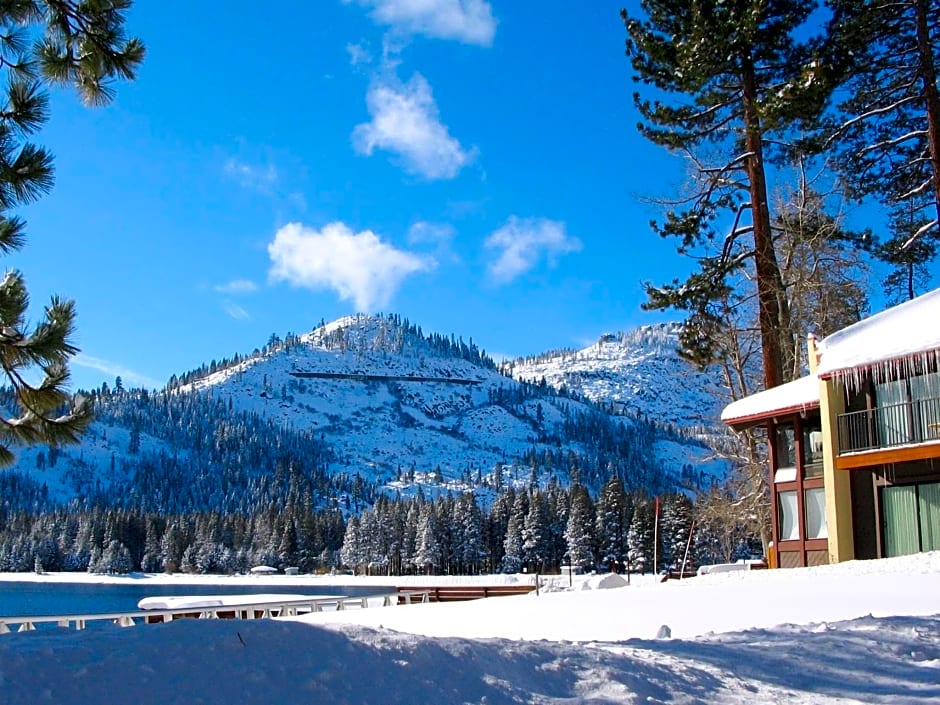 Donner Lake Village