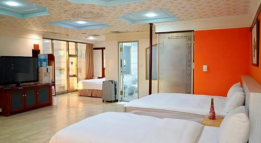 Enjoy Square Hotel