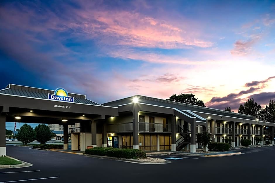 Days Inn by Wyndham Wilson