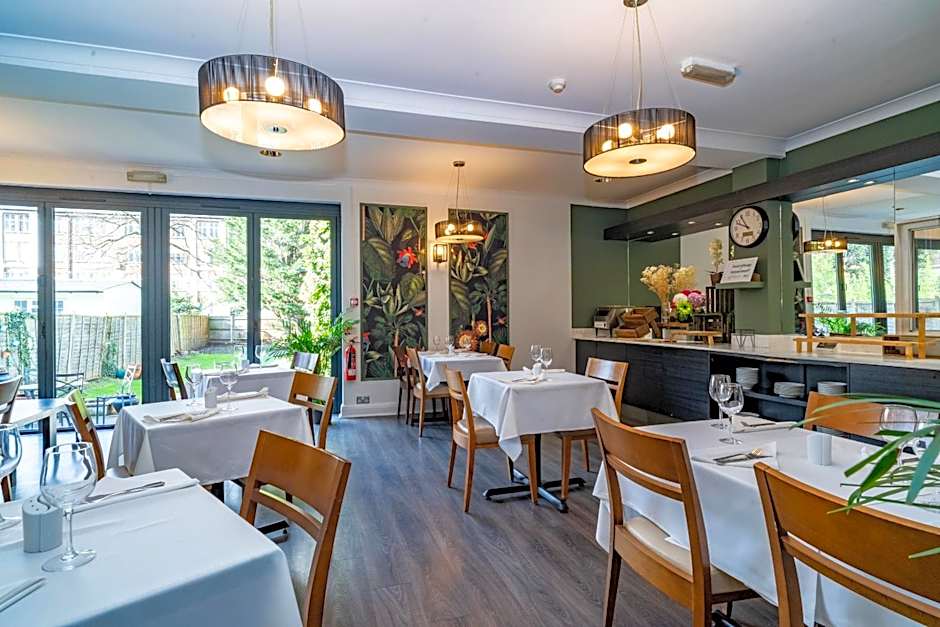 Croft Court Hotel Free Parking