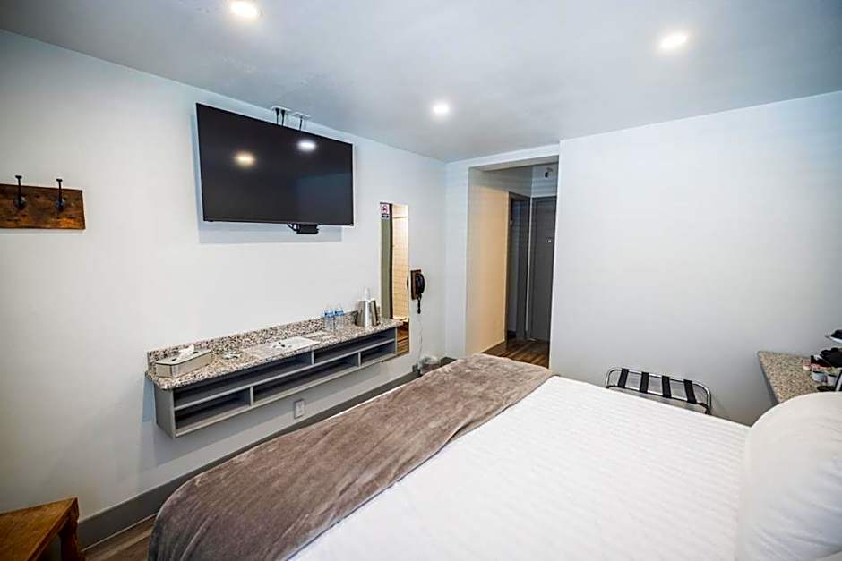 Hotel Nevada & Gambling Hall