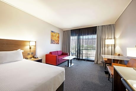 King Deluxe Room With Mountain View ROOM ONLY