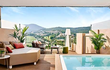 Penthouse Junior Suite with Plunge Pool