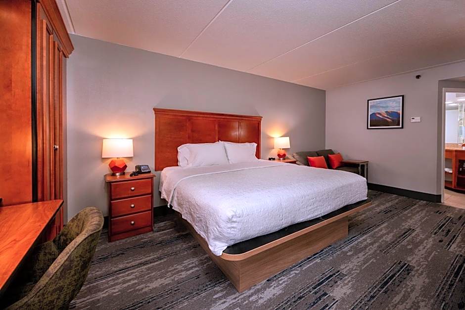 Hampton Inn By Hilton Wheeling