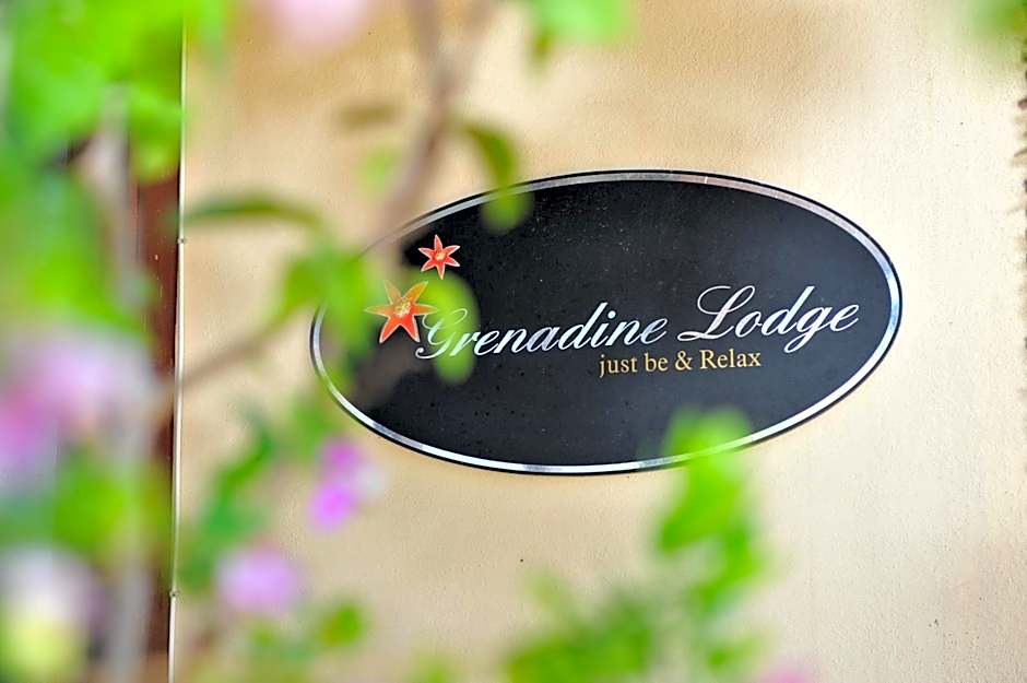 Grenadine Lodge