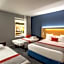 Holiday Inn Express Paris-Canal De La Villette By IHG