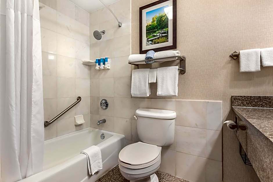 Drury Inn & Suites St. Louis near Forest Park