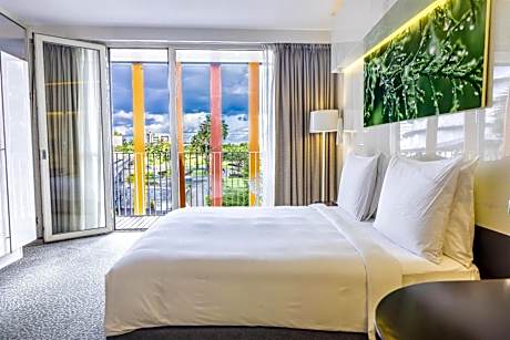 Superior Room with Balcony and View