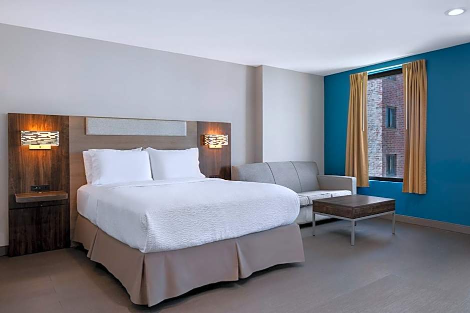 Holiday Inn Express And Suites Bronx NYC By IHG