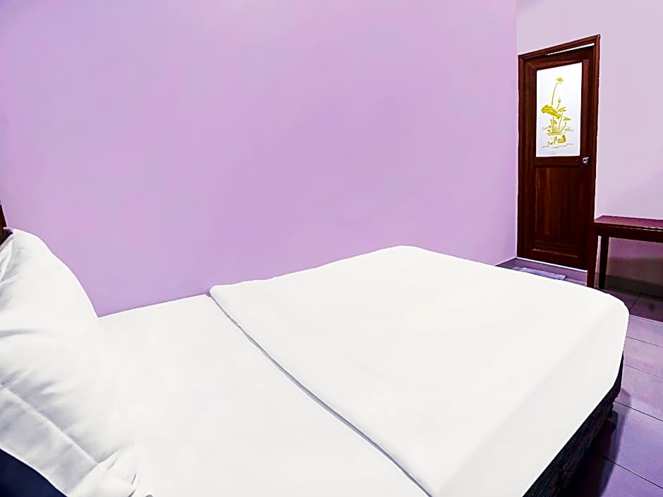 Hotel O Night Queen salak Tinggi