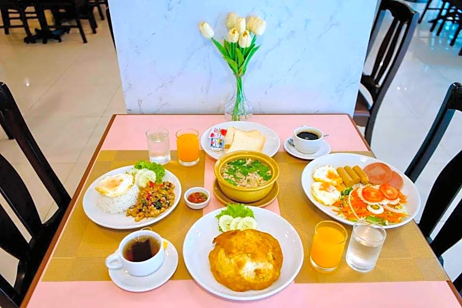 Convenient Grand Plus Hotel Suvarnabhumi