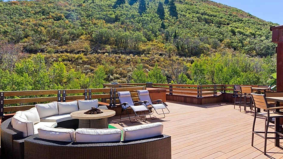 Silver Baron Lodge