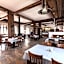 Hotel Sluneční dvůr