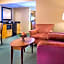 Embassy Suites By Hilton Hotel Kansas City-International Airport