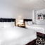 La Quinta Inn & Suites by Wyndham Rosemont/O Hare