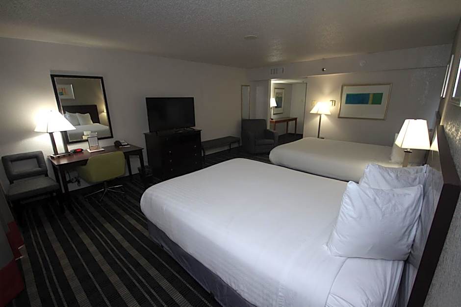 Atrium Hotel And Suites Dfw Airport