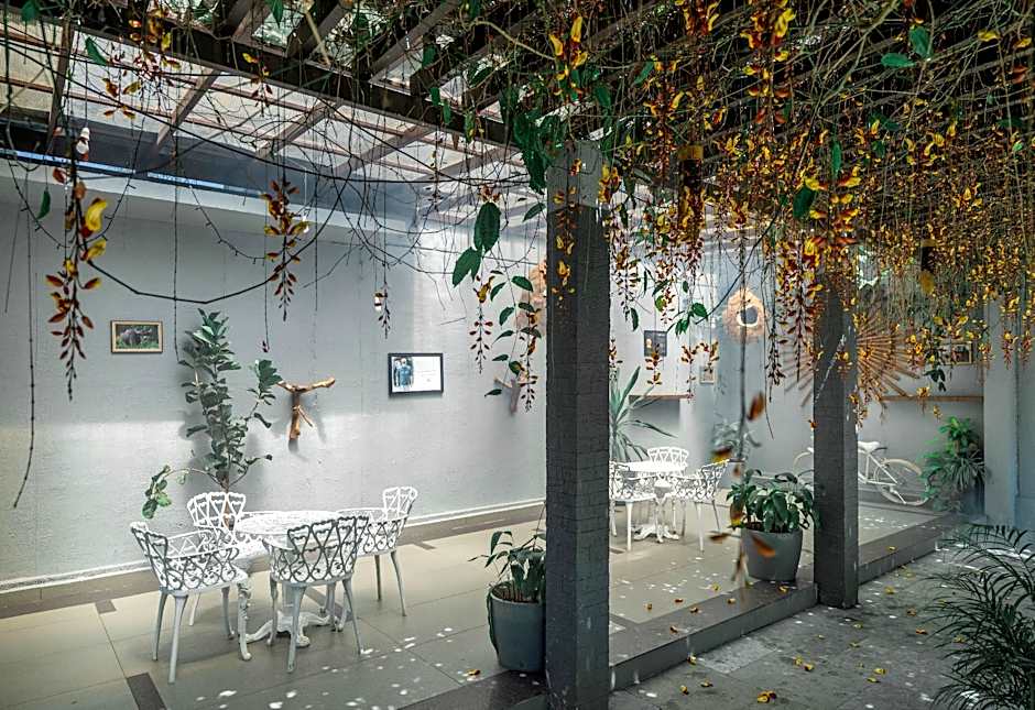 The Mountain Courtyard