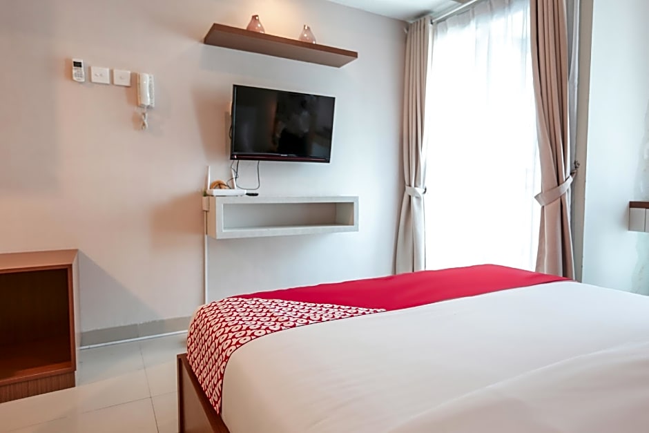 OYO  Flagship 755 Appartel Grand Dhika City