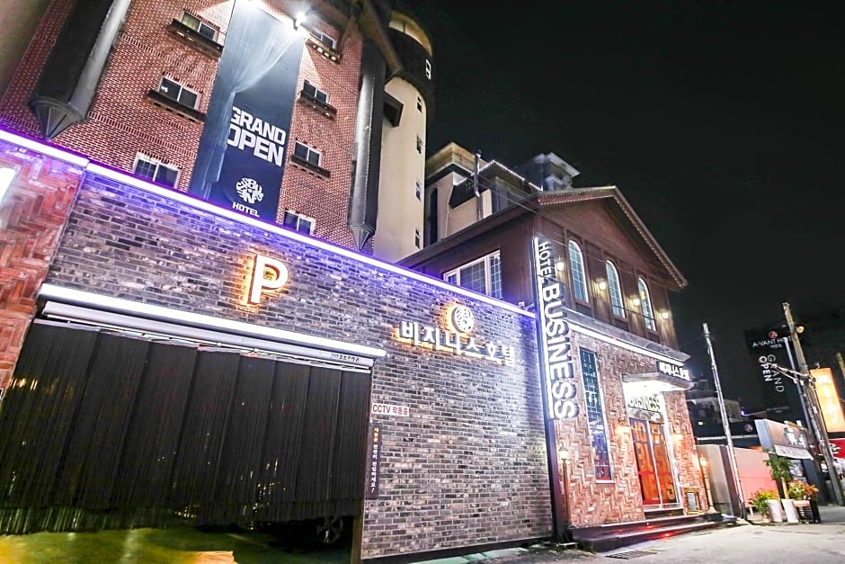 Cheonan Business Hotel