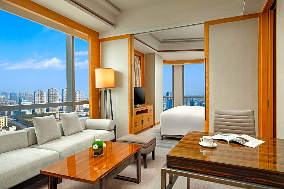 Pullman Haining