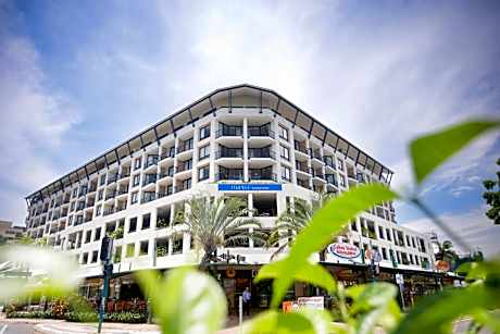 Mantra Esplanade Cairns