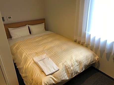Double Room with Small Double Bed - Smoking