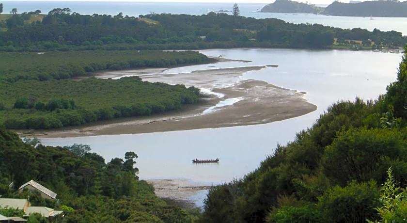 Bay Water Views Bed & Breakfast