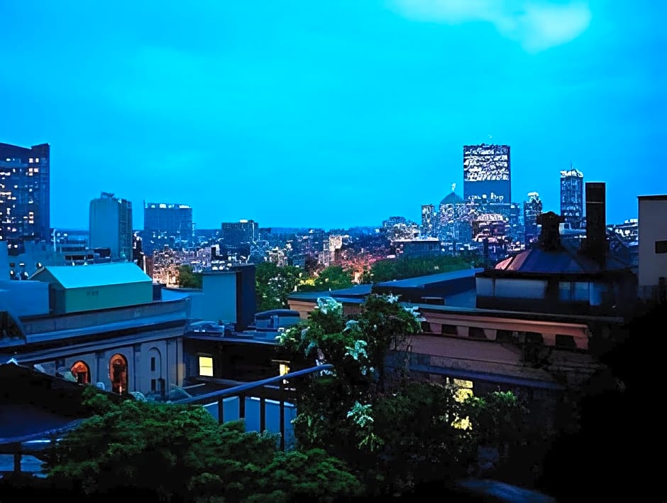 Fifteen Beacon Hotel