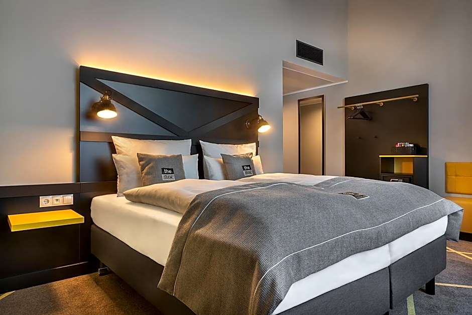 Holiday Inn - The Niu Fury Aschheim Messe By IHG