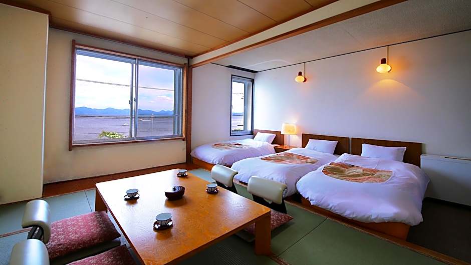 Lake Side Hotel Minatoya