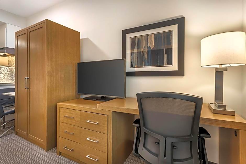 Executive Residency by Best Western Calgary City View North